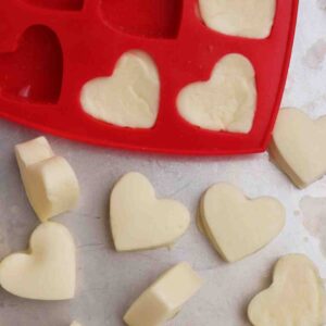 Featured image for how to make mozzarella cheese hearts.